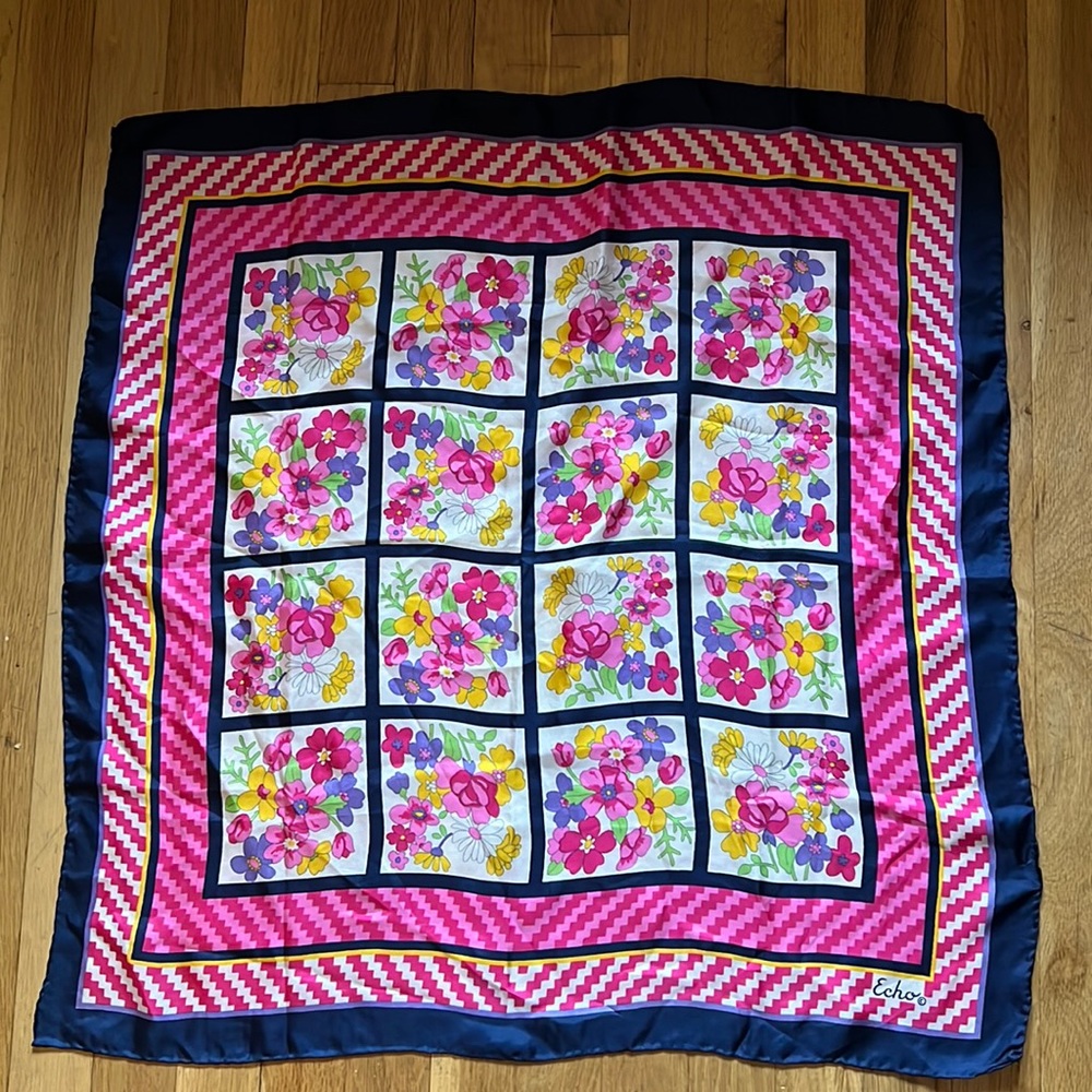 Vintage 90’s Echo floral scarf 26” square lightweight